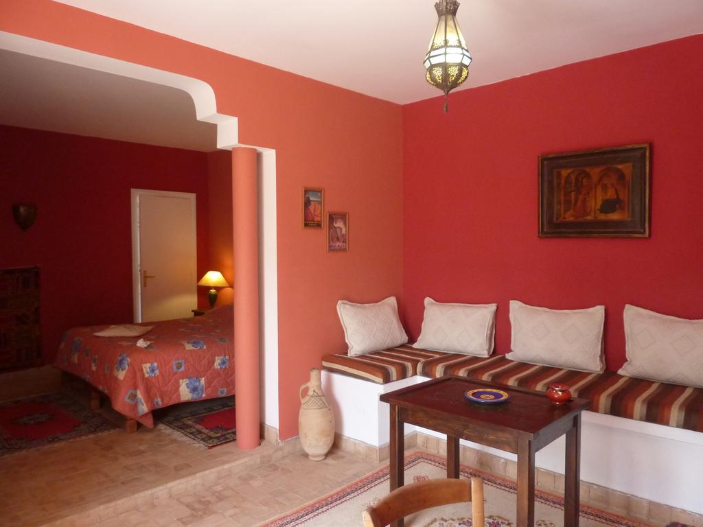 Les Tourmalines Bed & Breakfast Afeggou Exterior photo