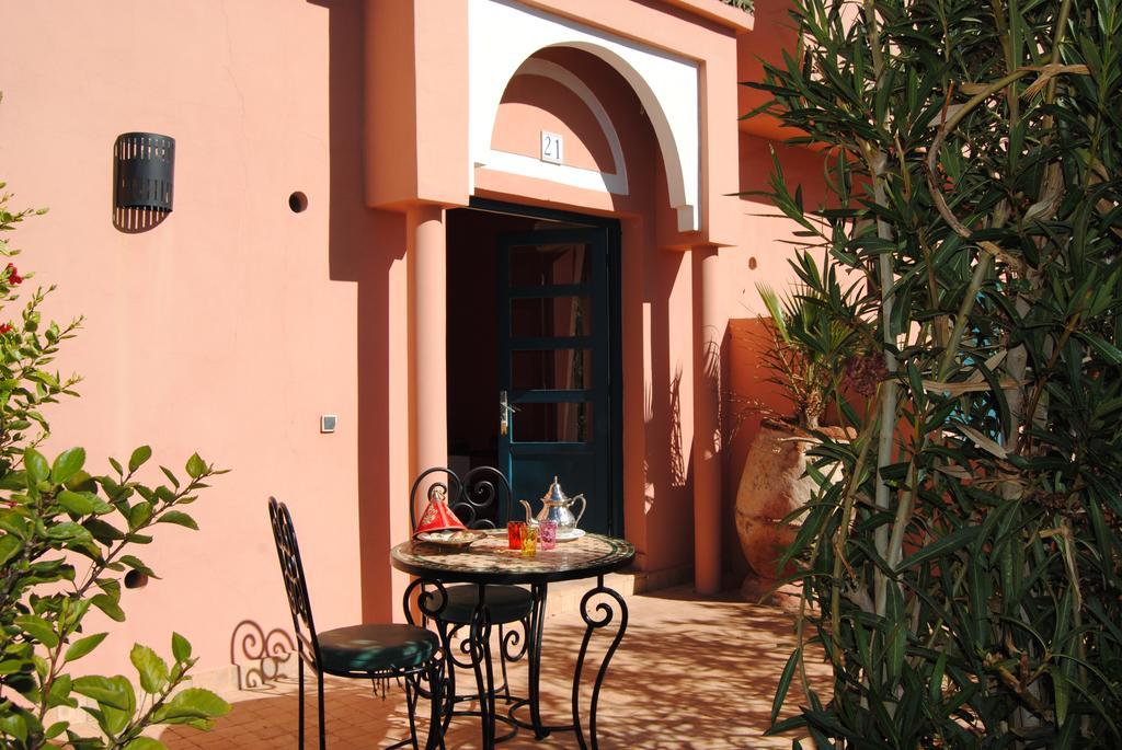 Les Tourmalines Bed & Breakfast Afeggou Exterior photo