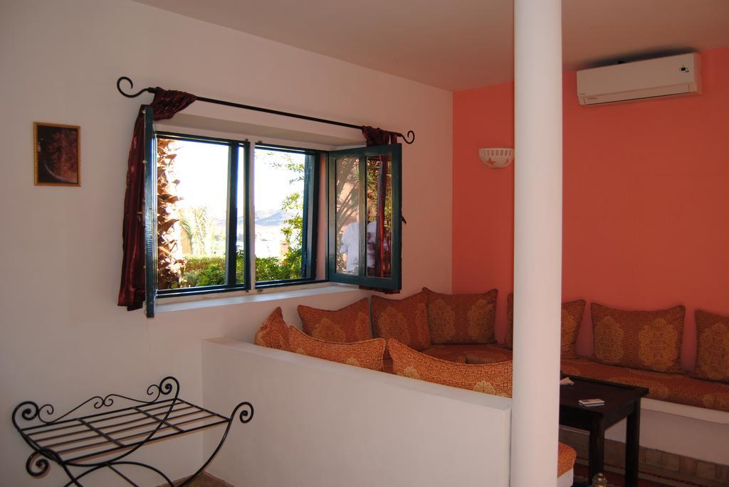 Les Tourmalines Bed & Breakfast Afeggou Exterior photo